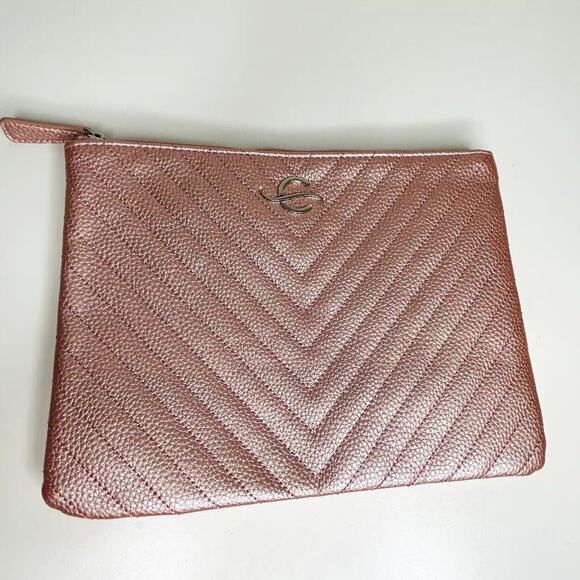 Chaviv by Violet Teriti Chic Metallic Pink Clutch Zip Close Chevron Design Purse - Picture 1 of 9